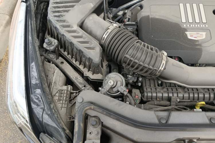 Used Cadillac XT5 2021 28T Luxury Model Engine Bay Right