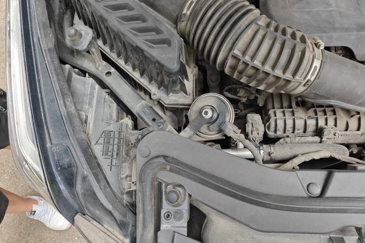 Used Cadillac XT5 2021 28T Luxury Model Engine Bay Right