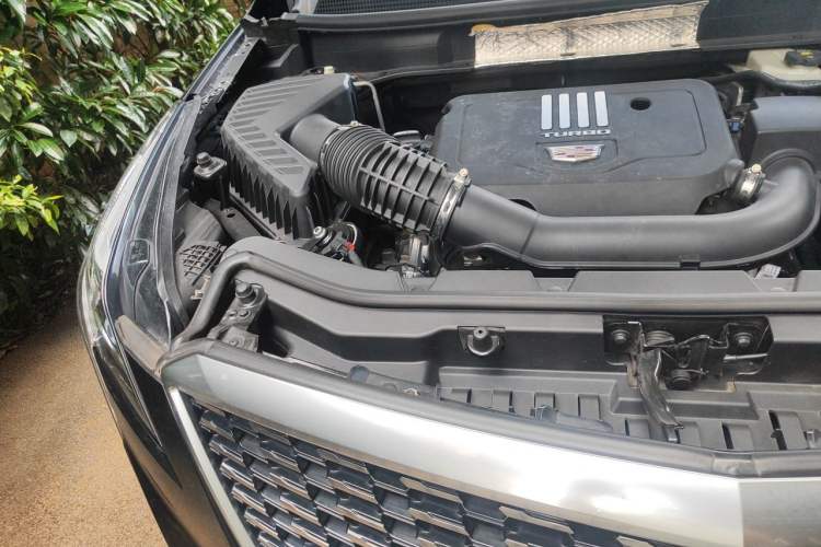 Used Cadillac XT5 2021 28T Luxury Model Engine Bay Right