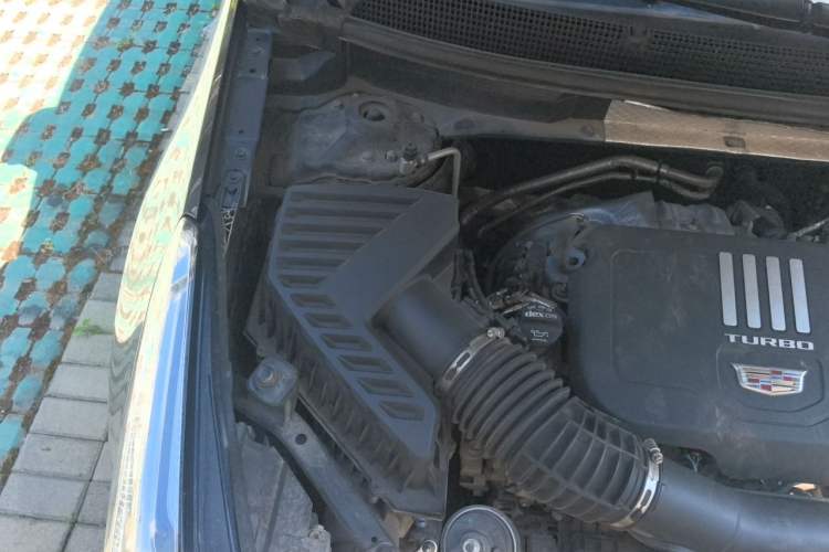 Used Cadillac XT5 2021 28T Luxury Model Engine Bay Right
