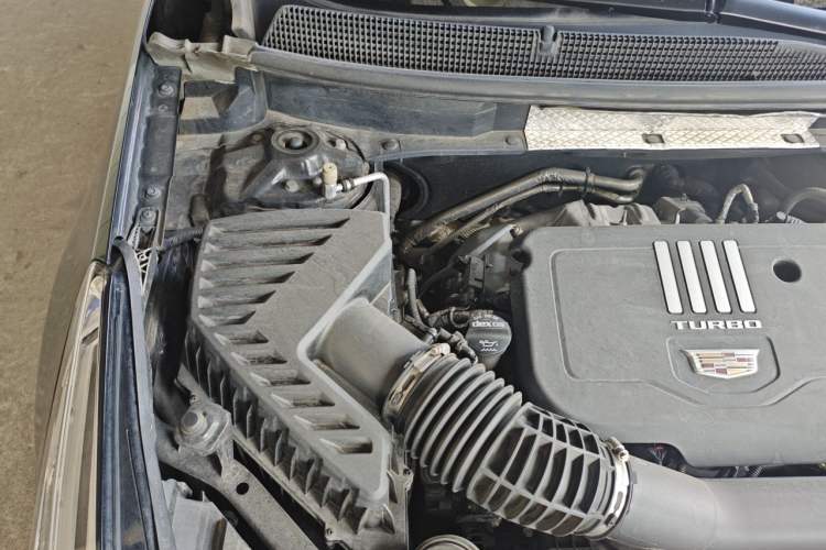 Used Cadillac XT5 2021 28T Luxury Model Engine Bay Right