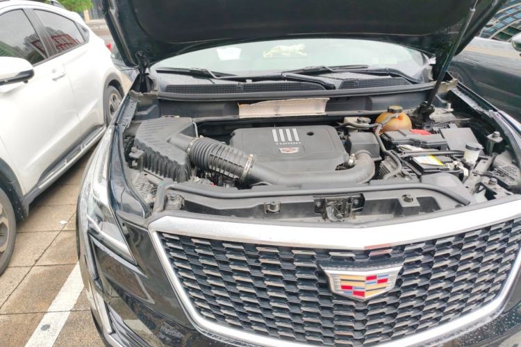 Used Cadillac XT5 2021 28T Luxury Model Engine Bay Right
