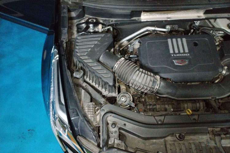 Used Cadillac XT5 2021 28T Luxury Model Engine Bay Right