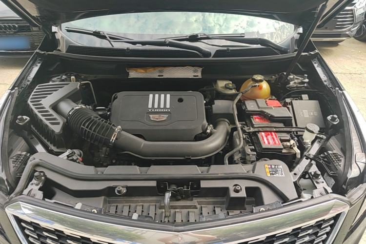 Used Cadillac XT5 2021 28T Luxury Model Engine Bay