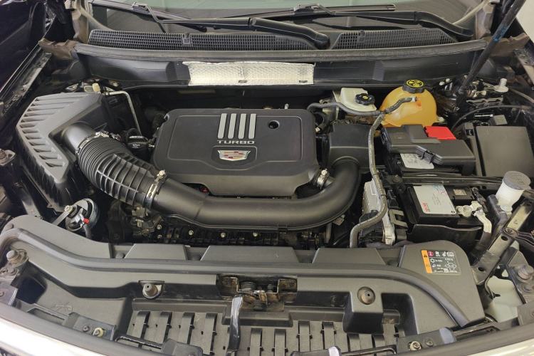 Used Cadillac XT5 2021 28T Luxury Model Engine Bay