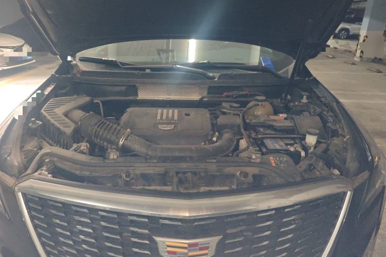 Used Cadillac XT5 2021 2.0T Two-Wheel Drive Luxury Version Engine Bay