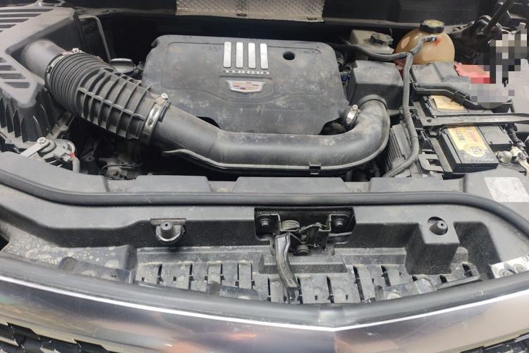 Used Cadillac XT5 2021 28T Luxury Model Engine Bay