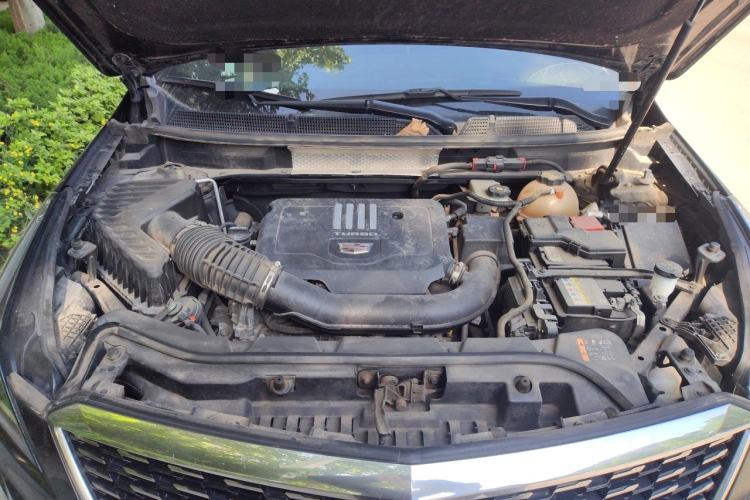 Used Cadillac XT5 2021 2.0T Two-Wheel Drive Luxury Version Engine Bay
