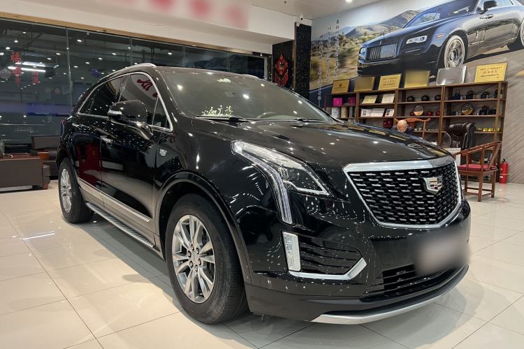 Used Cadillac XT5 2021 28T Luxury Model Exterior 2