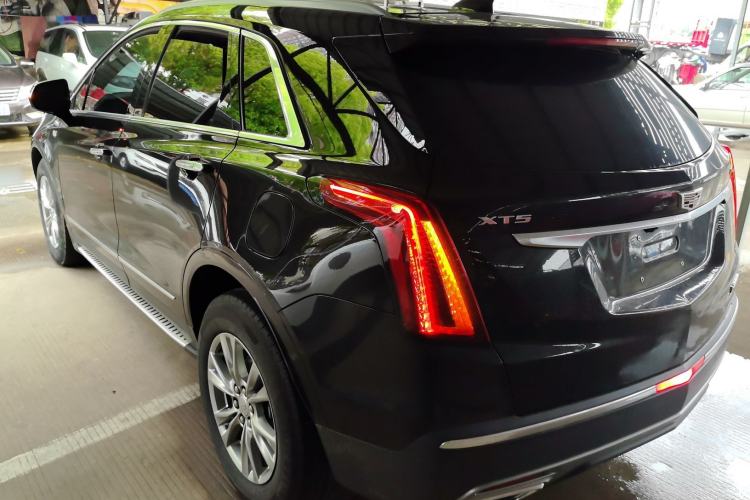 Used Cadillac XT5 2021 2.0T Two-Wheel Drive Luxury Version Exterior 2