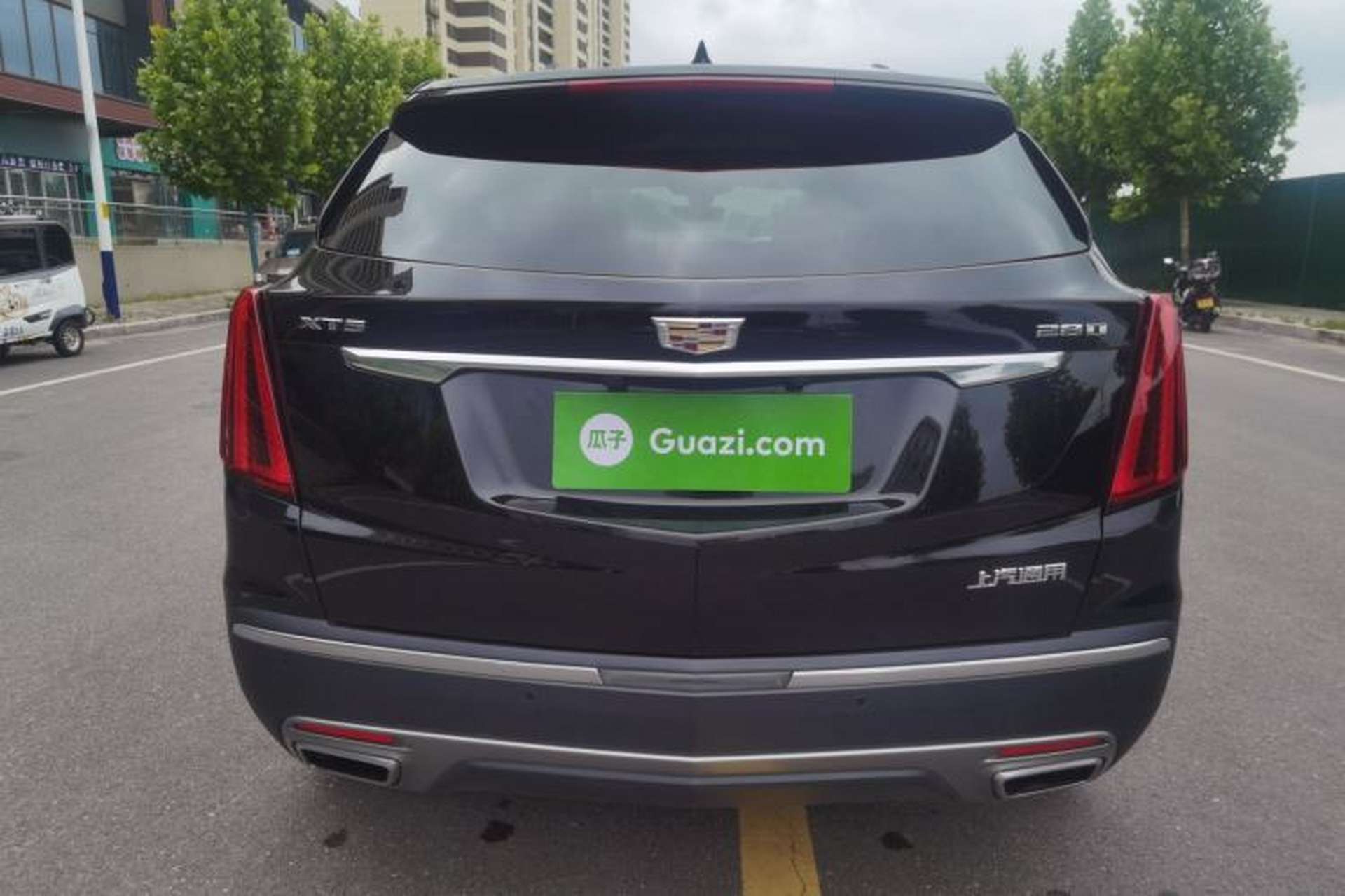 Used Cadillac XT5 2021 28T Luxury Model Exterior 3