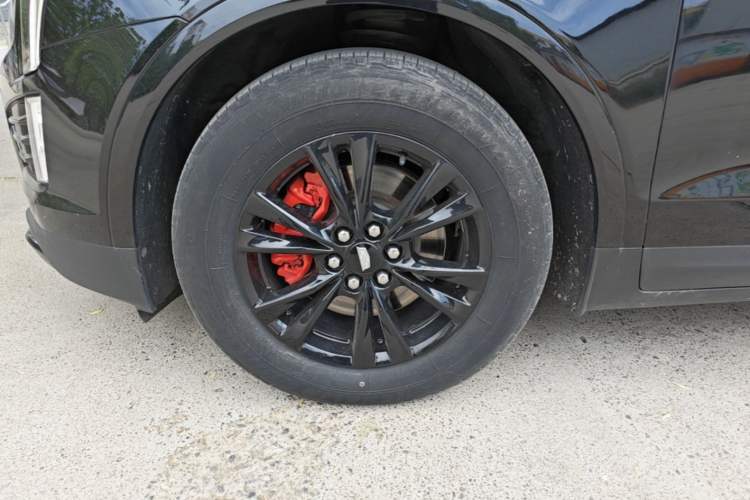 Used Cadillac XT5 2021 28T Four-Wheel Drive Tech Version Exterior 4