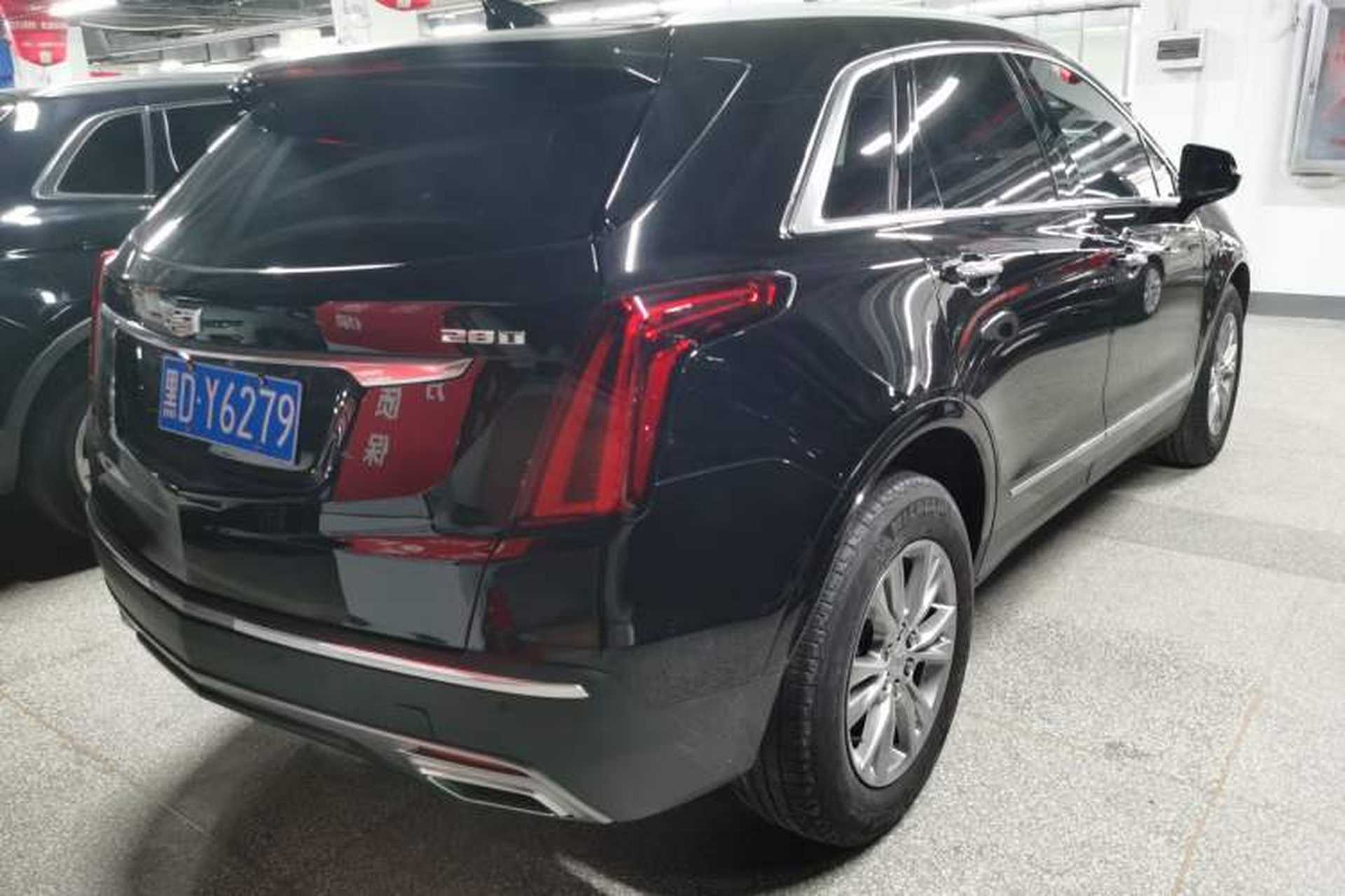 Used Cadillac XT5 2021 28T Luxury Model Exterior 5