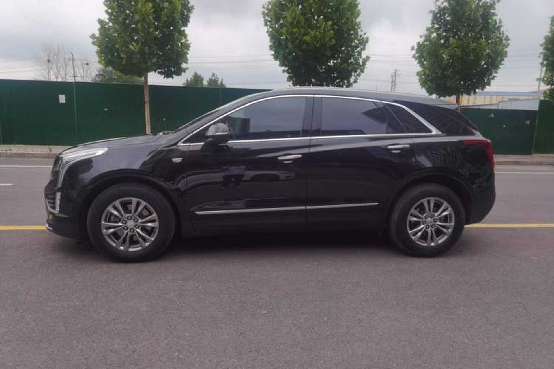 Used Cadillac XT5 2021 28T Luxury Model Exterior 5