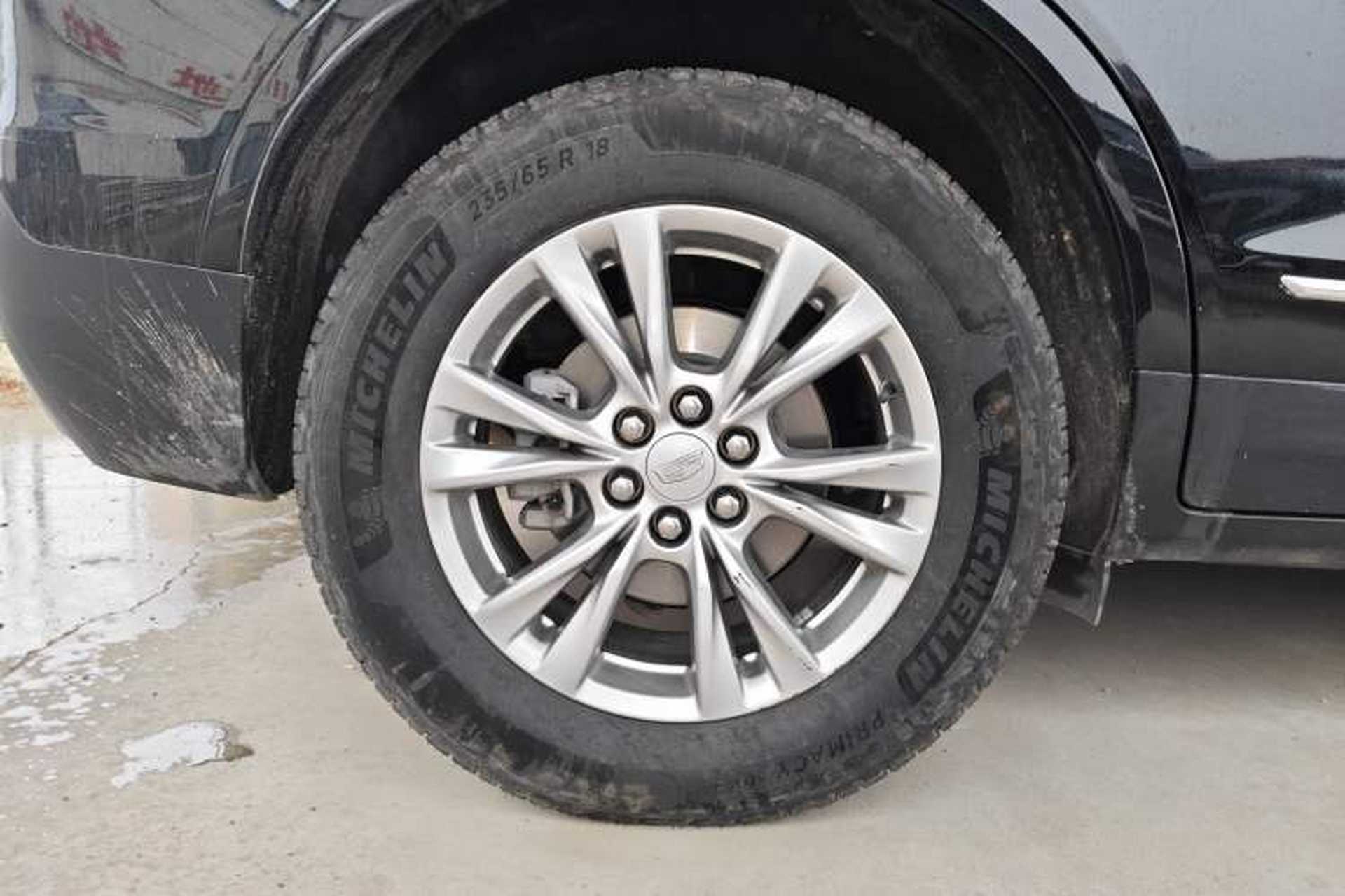 Used Cadillac XT5 2021 28T Luxury Model Exterior 5
