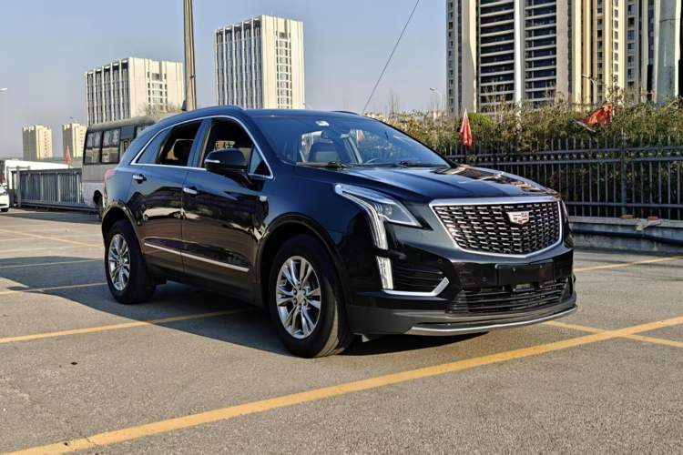 Used Cadillac XT5 2021 28T Luxury Model Exterior 5