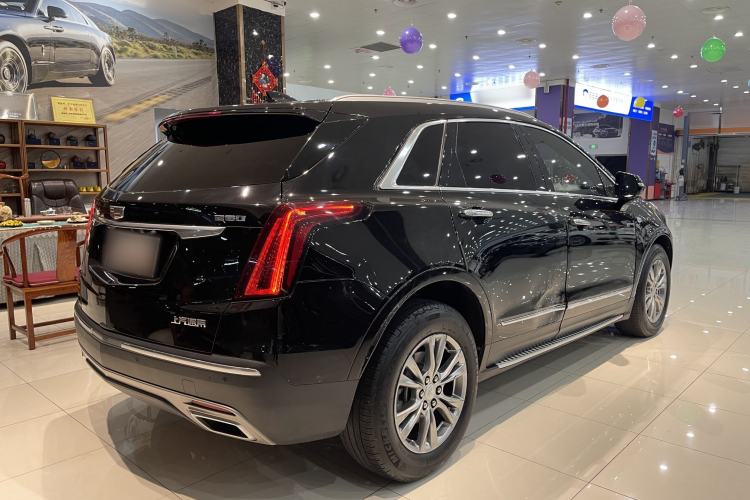 Used Cadillac XT5 2021 28T Luxury Model Exterior 7