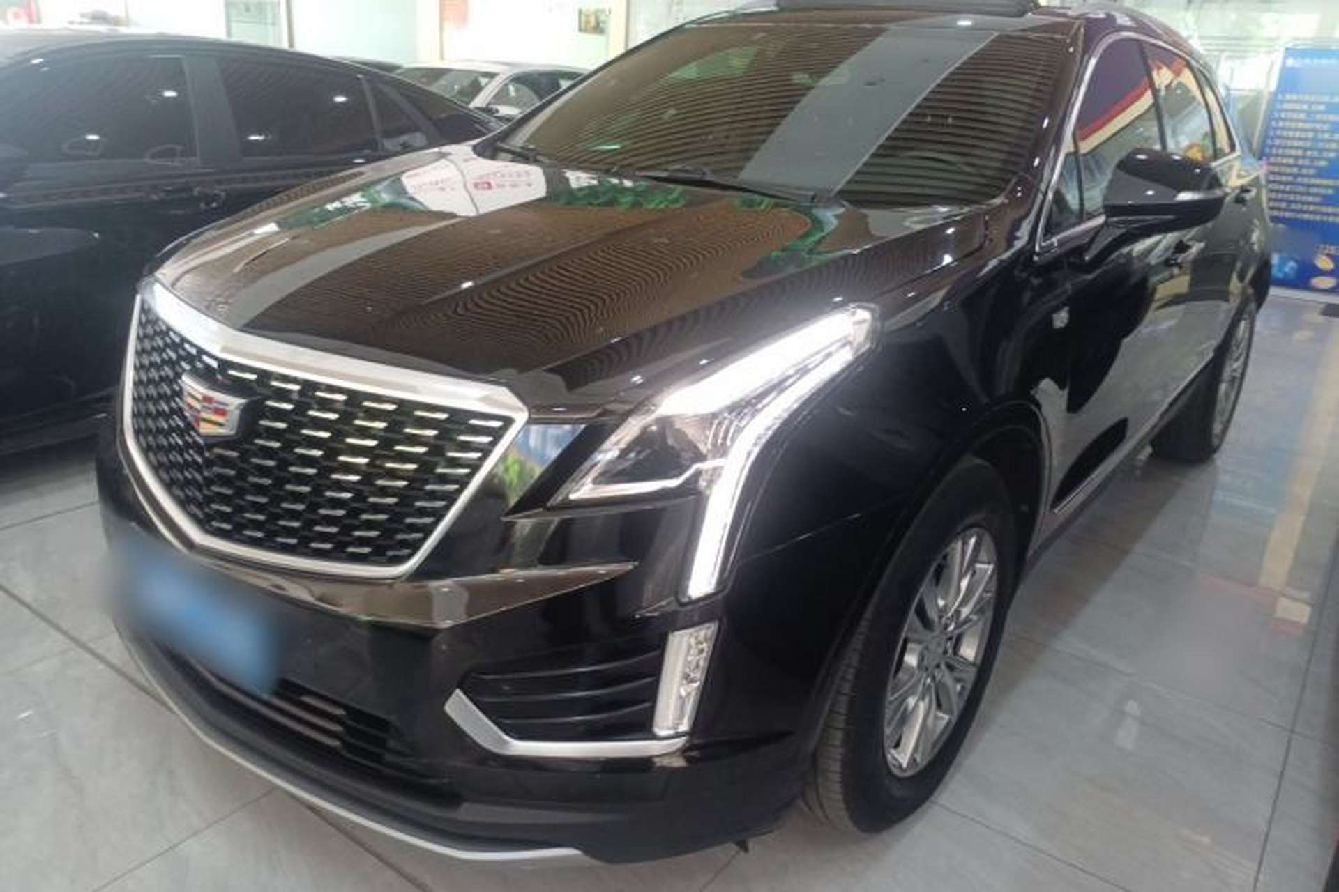 Used Cadillac XT5 2021 2.0T Two-Wheel Drive Luxury Version Front Left 45 Deg