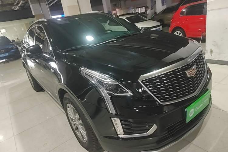 Used Cadillac XT5 2021 28T Luxury Model Front Right 45 Deg