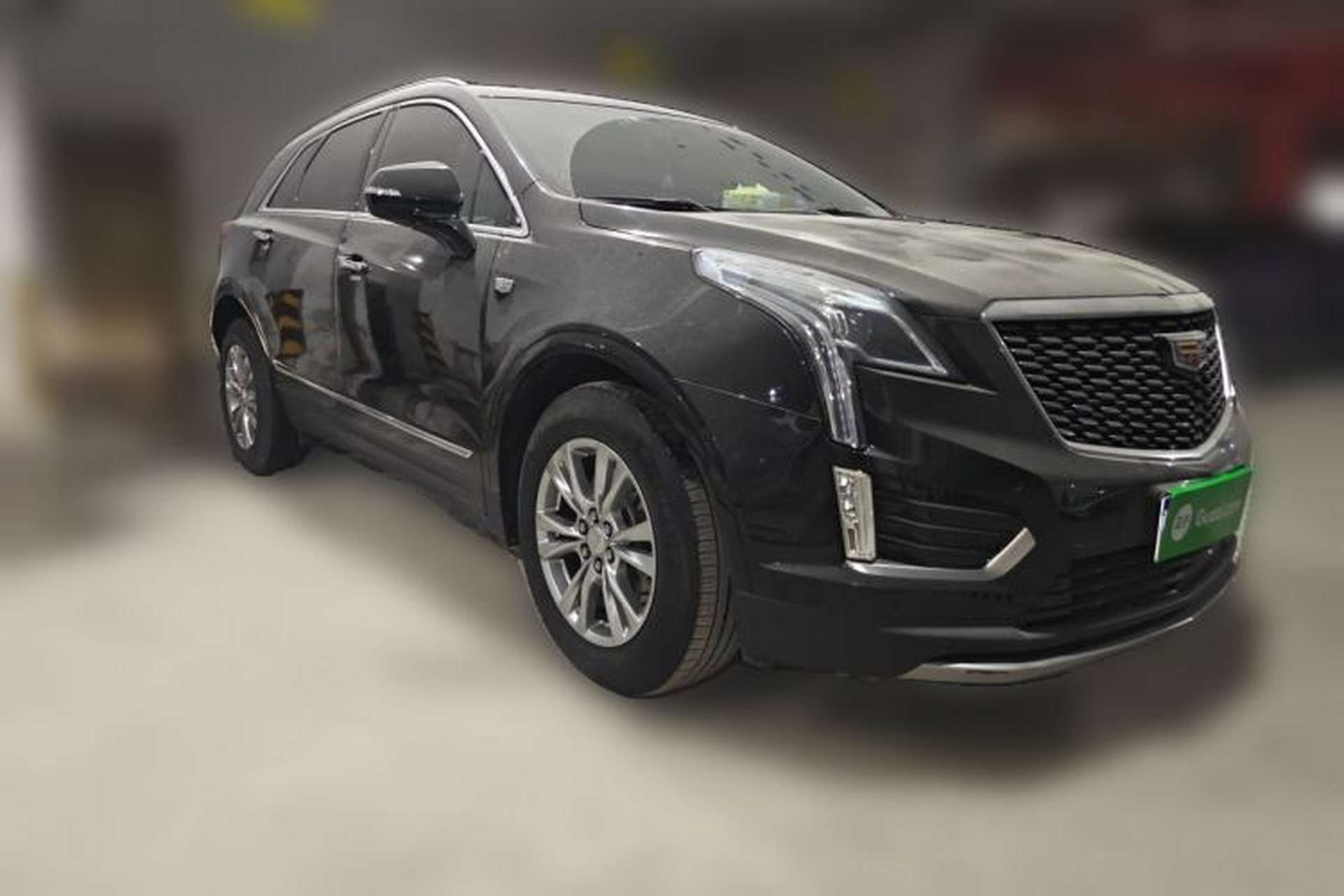 Used Cadillac XT5 2021 28T Luxury Model Front Right 45 Deg