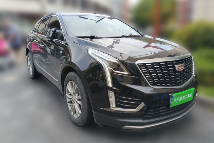Used Cadillac XT5 2021 28T Luxury Model Front Right 45 Deg