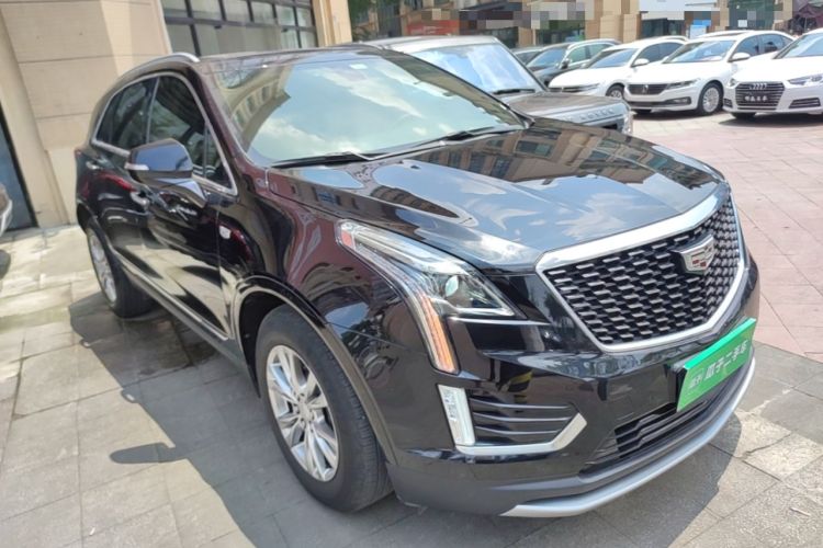 Used Cadillac XT5 2021 2.0T Two-Wheel Drive Luxury Version Front Right 45 Deg