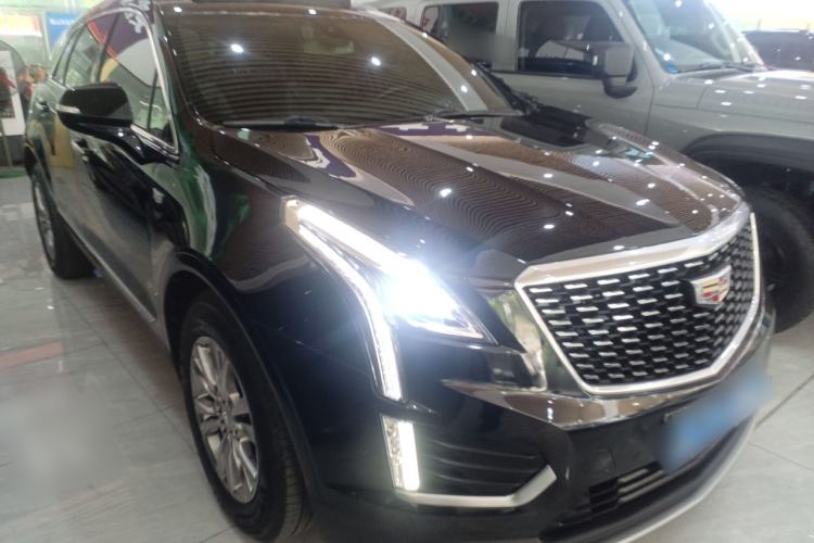 Used Cadillac XT5 2021 2.0T Two-Wheel Drive Luxury Version Front Right 45 Deg