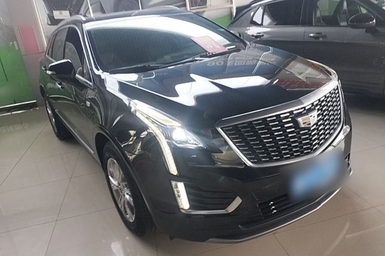 Used Cadillac XT5 2021 28T Luxury Model Front Right 45 Deg