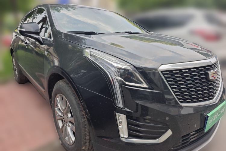 Used Cadillac XT5 2021 2.0T Two-Wheel Drive Luxury Version Front Right 45 Deg