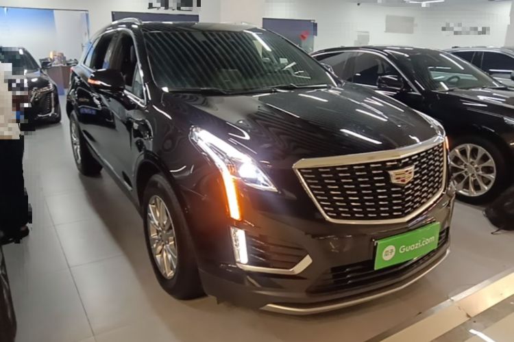 Used Cadillac XT5 2021 2.0T Four-Wheel Drive Luxury Version Front Right 45 Deg