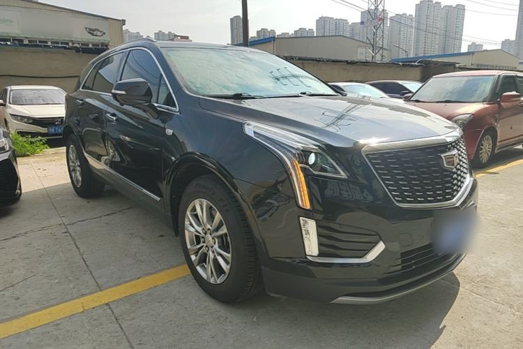 Used Cadillac XT5 2021 28T Luxury Model Front Right 45 Deg