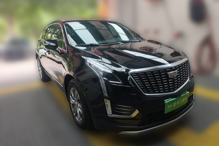 Used Cadillac XT5 2021 28T Luxury Model Front Right 45 Deg