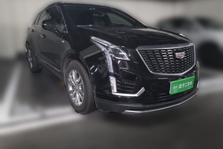 Used Cadillac XT5 2021 28T Luxury Model Front Right 45 Deg