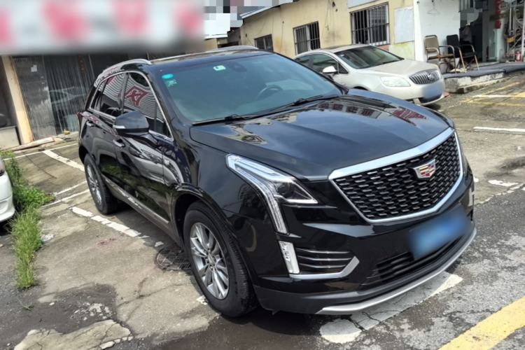 Used Cadillac XT5 2021 28T Luxury Model Front Right 45 Deg