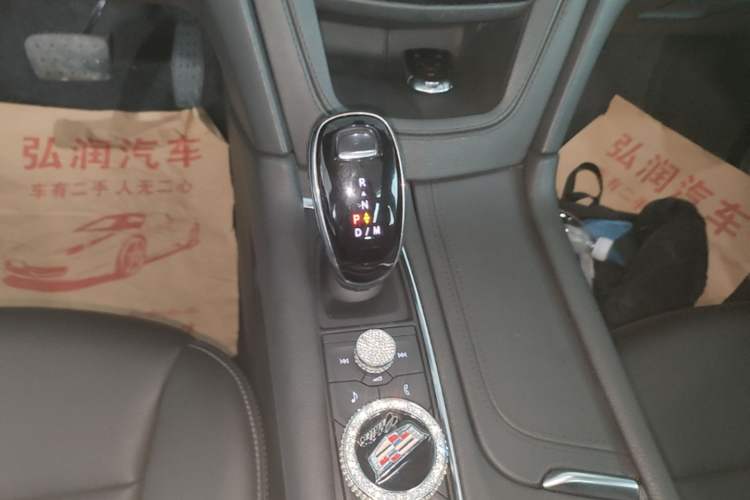 Used Cadillac XT5 2021 2.0T Two-Wheel Drive Luxury Version Gear Lever