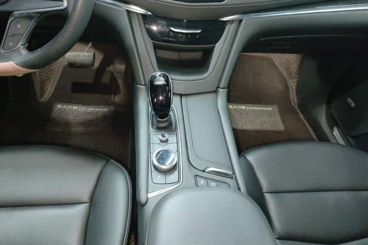 Used Cadillac XT5 2021 2.0T Two-Wheel Drive Luxury Version Gear Lever