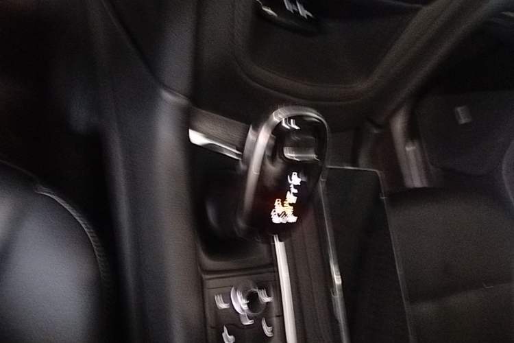Used Cadillac XT5 2021 28T Luxury Model Gear Lever