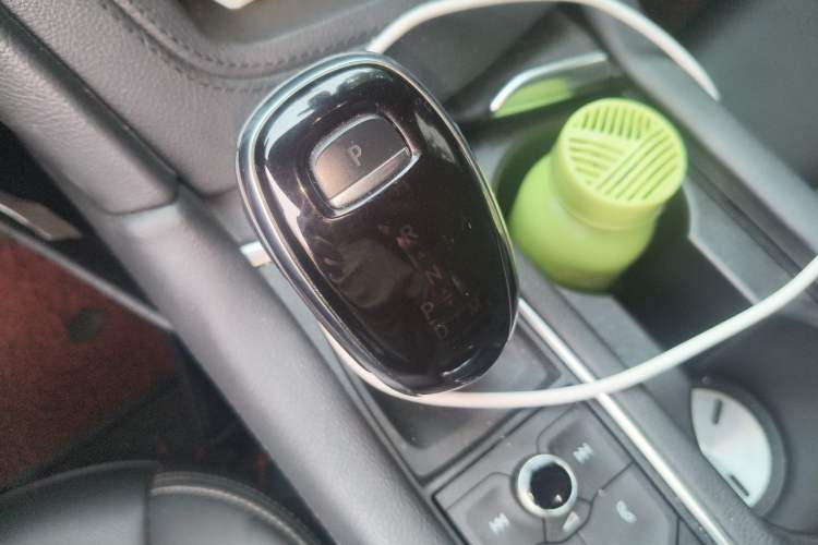 Used Cadillac XT5 2021 28T Luxury Model Gear Lever
