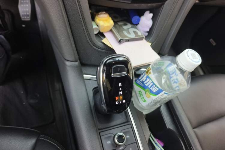 Used Cadillac XT5 2021 2.0T Four-Wheel Drive Luxury Version Gear Lever