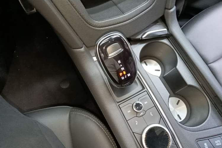 Used Cadillac XT5 2021 2.0T Four-Wheel Drive Premium Edition Gear Lever