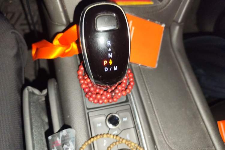 Used Cadillac XT5 2021 28T Luxury Model Gear Lever