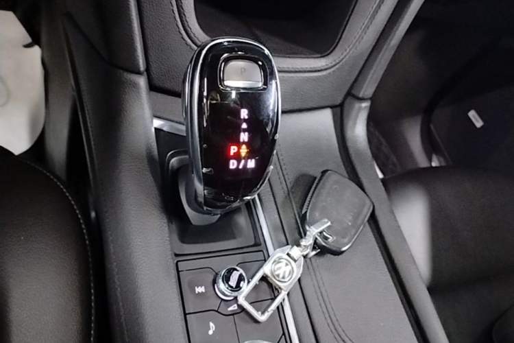Used Cadillac XT5 2021 2.0T Two-Wheel Drive Luxury Version Gear Lever