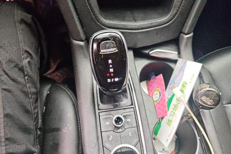 Used Cadillac XT5 2021 28T Four-Wheel Drive Luxury Version Gear Lever