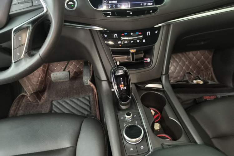 Used Cadillac XT5 2021 2.0T Two-Wheel Drive Luxury Version Gear Lever