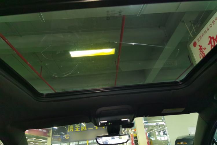 Used Cadillac XT5 2021 28T Luxury Model Headliner