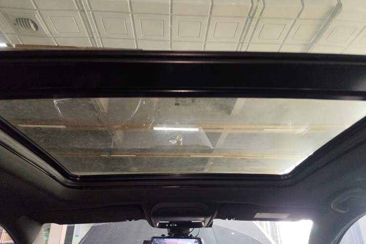 Used Cadillac XT5 2021 2.0T Two-Wheel Drive Luxury Version Headliner
