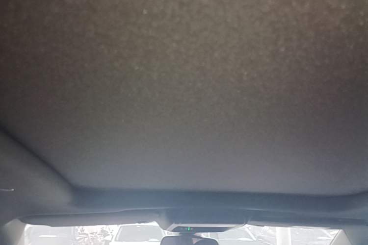 Used Cadillac XT5 2021 28T Luxury Model Headliner