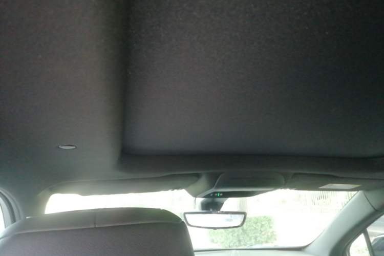 Used Cadillac XT5 2021 28T Luxury Model Headliner