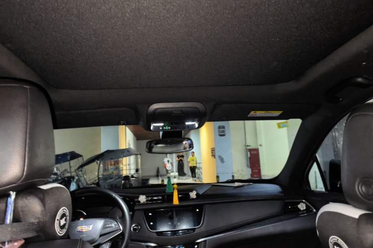 Used Cadillac XT5 2021 2.0T Two-Wheel Drive Luxury Version Headliner