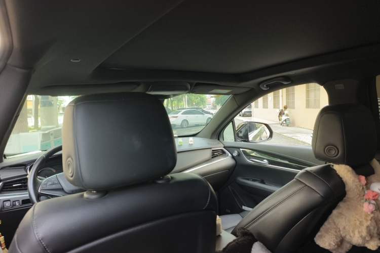 Used Cadillac XT5 2021 2.0T Four-Wheel Drive Luxury Version Headliner